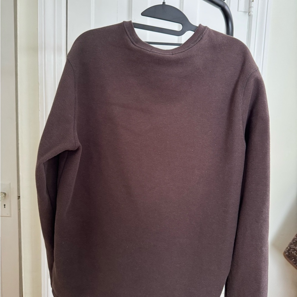 Brown Crewneck Sweater with Long Sleeves